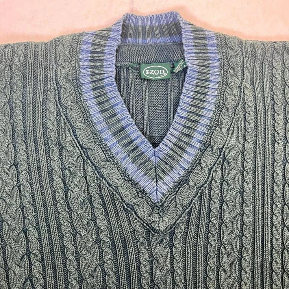 Izod Vintage 90s Cotton Sweater Men's M Green Cable Knit‎ V-Neck Geometric Trim